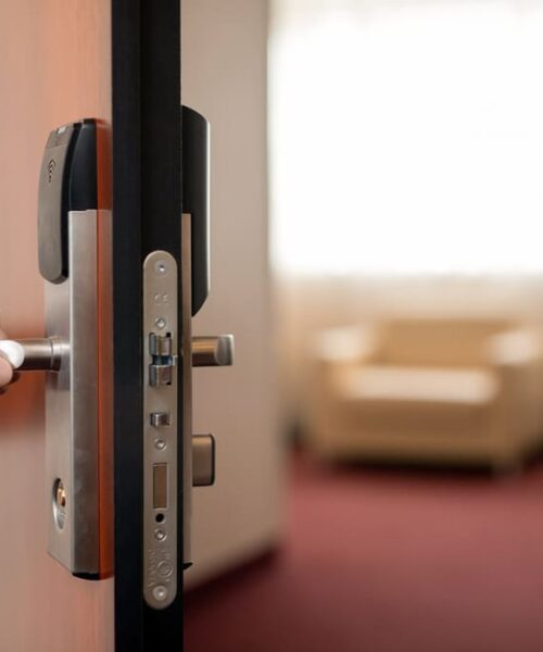 Puertas en Panamá: elegancia y seguridad para tu hogar